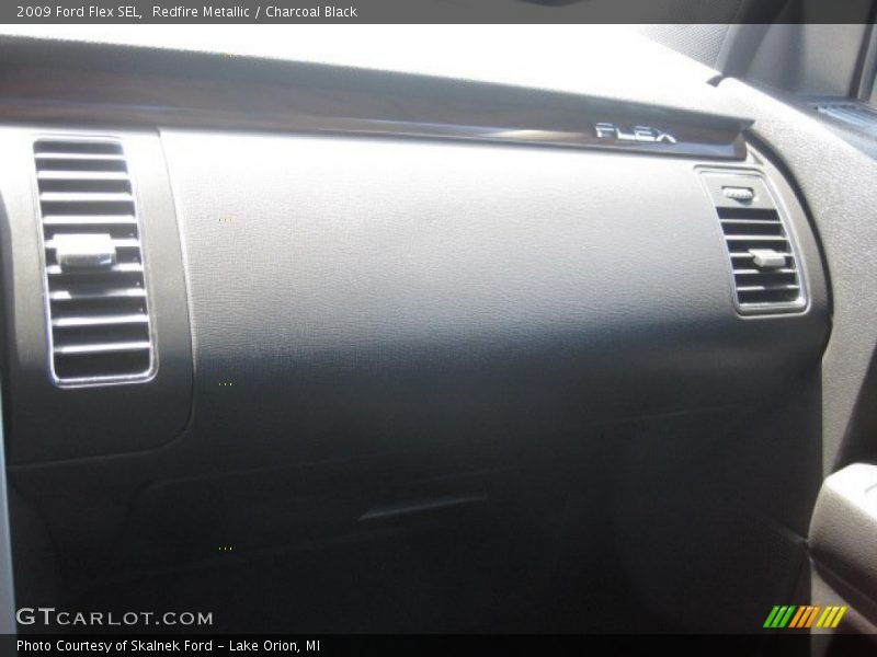 Redfire Metallic / Charcoal Black 2009 Ford Flex SEL