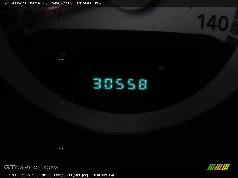 Stone White / Dark Slate Gray 2009 Dodge Charger SE