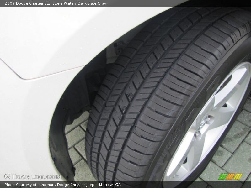 Stone White / Dark Slate Gray 2009 Dodge Charger SE