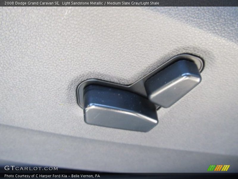 Light Sandstone Metallic / Medium Slate Gray/Light Shale 2008 Dodge Grand Caravan SE