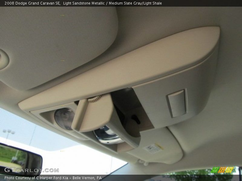 Light Sandstone Metallic / Medium Slate Gray/Light Shale 2008 Dodge Grand Caravan SE