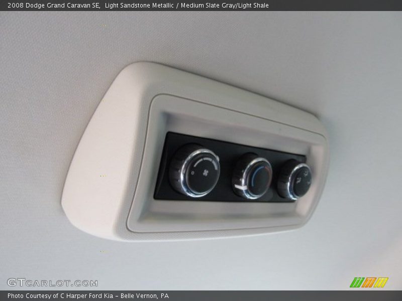 Light Sandstone Metallic / Medium Slate Gray/Light Shale 2008 Dodge Grand Caravan SE