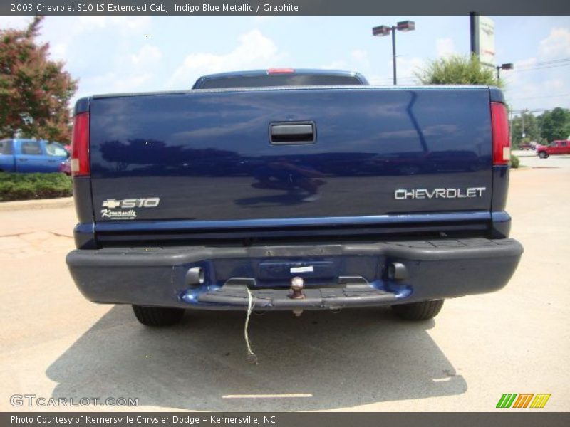 Indigo Blue Metallic / Graphite 2003 Chevrolet S10 LS Extended Cab