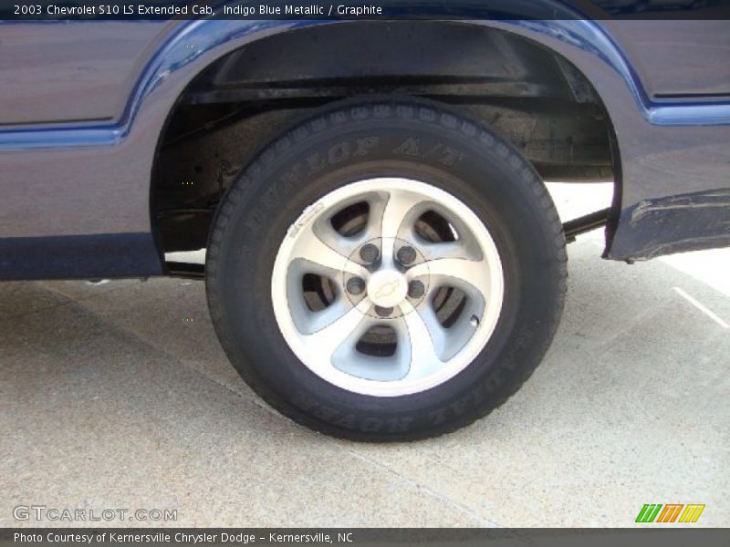 Indigo Blue Metallic / Graphite 2003 Chevrolet S10 LS Extended Cab