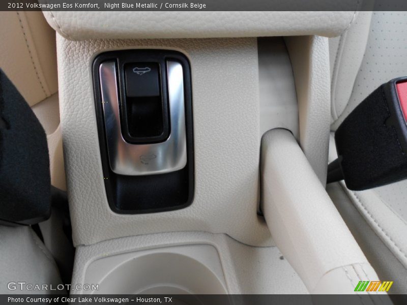 Night Blue Metallic / Cornsilk Beige 2012 Volkswagen Eos Komfort