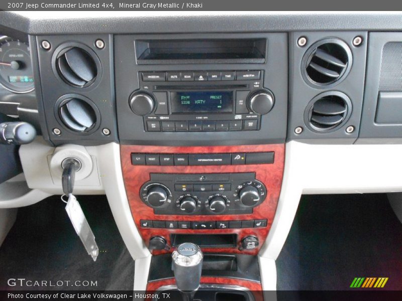 Mineral Gray Metallic / Khaki 2007 Jeep Commander Limited 4x4