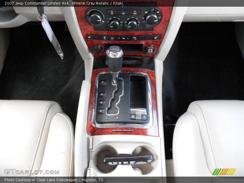 Mineral Gray Metallic / Khaki 2007 Jeep Commander Limited 4x4