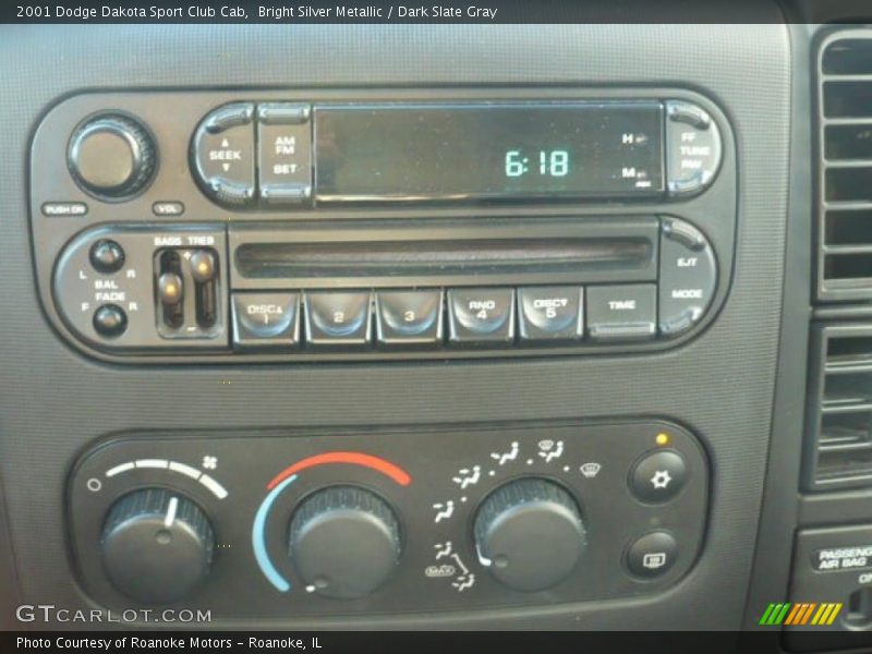 Bright Silver Metallic / Dark Slate Gray 2001 Dodge Dakota Sport Club Cab