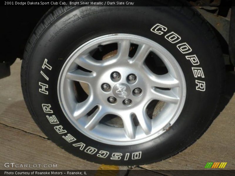  2001 Dakota Sport Club Cab Wheel