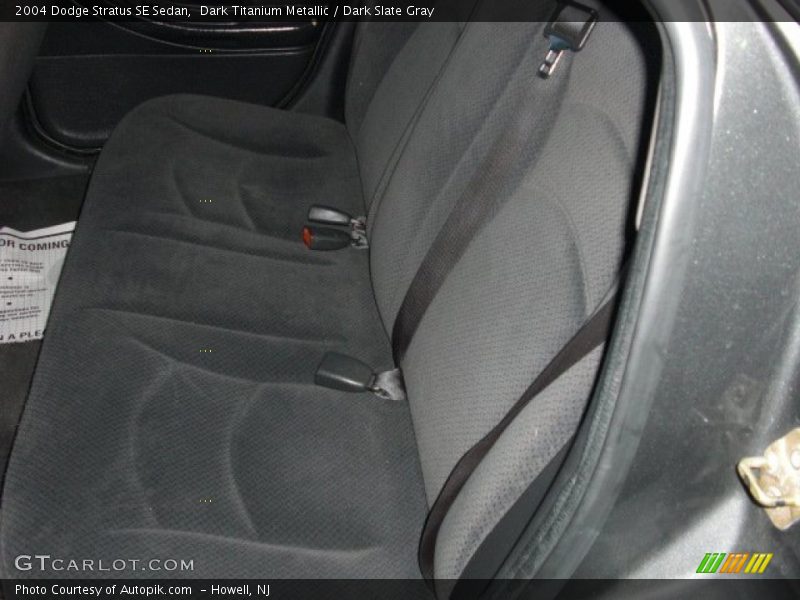 Dark Titanium Metallic / Dark Slate Gray 2004 Dodge Stratus SE Sedan