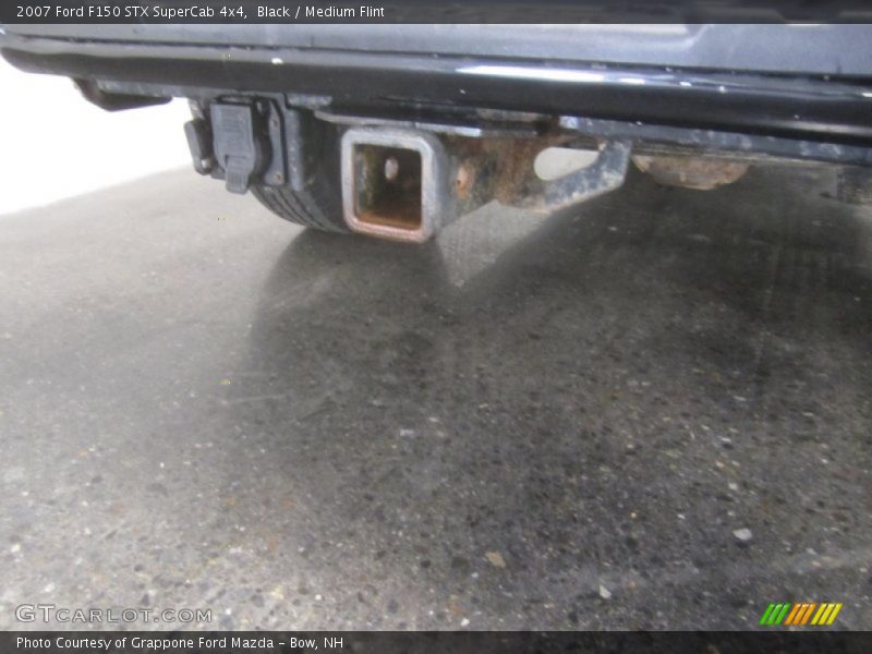 Black / Medium Flint 2007 Ford F150 STX SuperCab 4x4