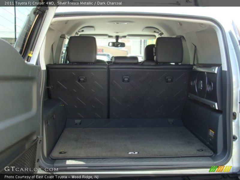 Silver Fresco Metallic / Dark Charcoal 2011 Toyota FJ Cruiser 4WD