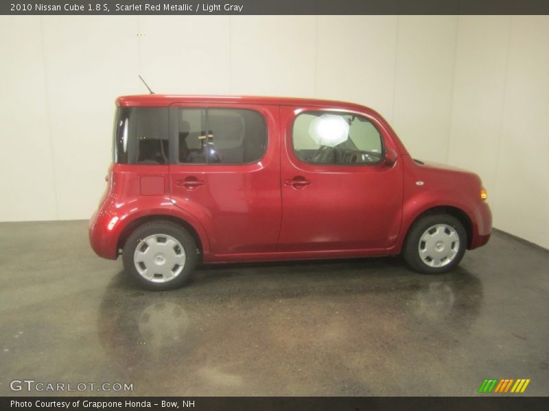 Scarlet Red Metallic / Light Gray 2010 Nissan Cube 1.8 S