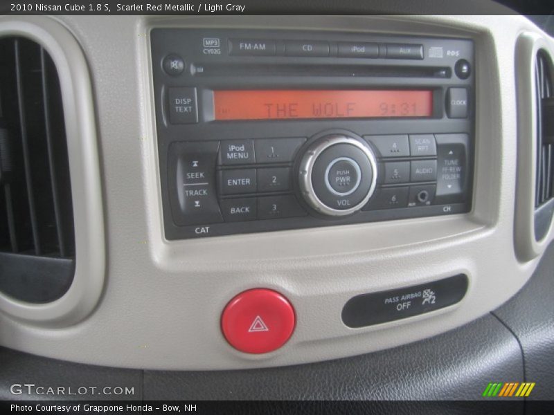 Scarlet Red Metallic / Light Gray 2010 Nissan Cube 1.8 S