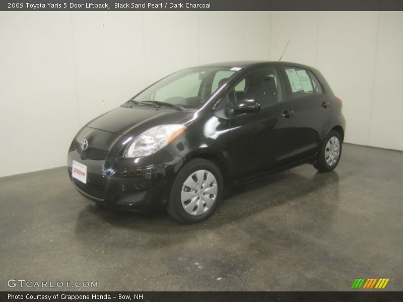 Black Sand Pearl / Dark Charcoal 2009 Toyota Yaris 5 Door Liftback