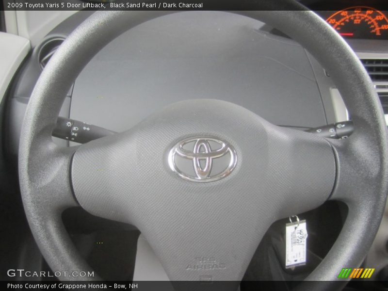 Black Sand Pearl / Dark Charcoal 2009 Toyota Yaris 5 Door Liftback