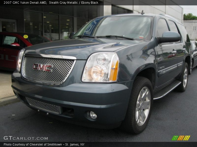 Stealth Gray Metallic / Ebony Black 2007 GMC Yukon Denali AWD