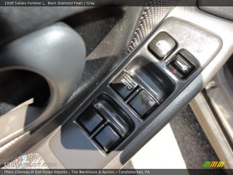 Black Diamond Pearl / Gray 1998 Subaru Forester L