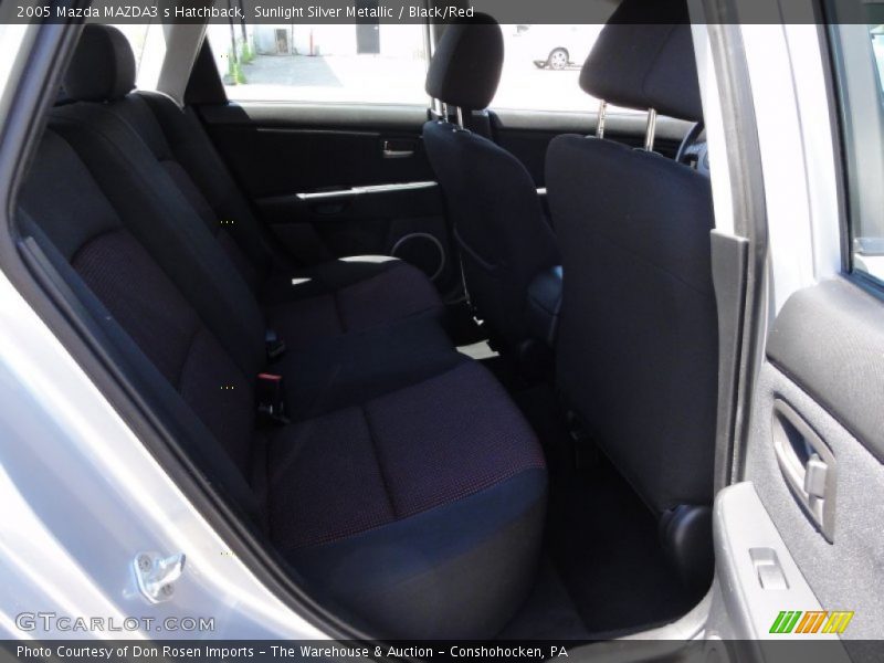 Sunlight Silver Metallic / Black/Red 2005 Mazda MAZDA3 s Hatchback