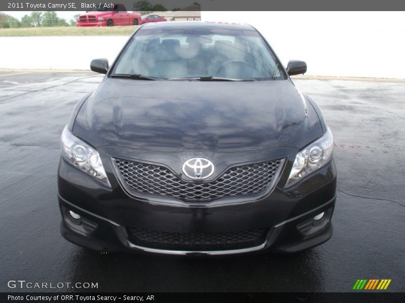 Black / Ash 2011 Toyota Camry SE