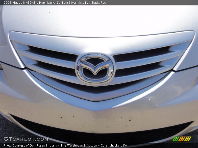 Sunlight Silver Metallic / Black/Red 2005 Mazda MAZDA3 s Hatchback