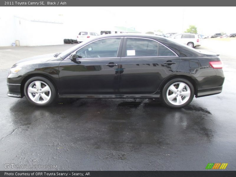 Black / Ash 2011 Toyota Camry SE