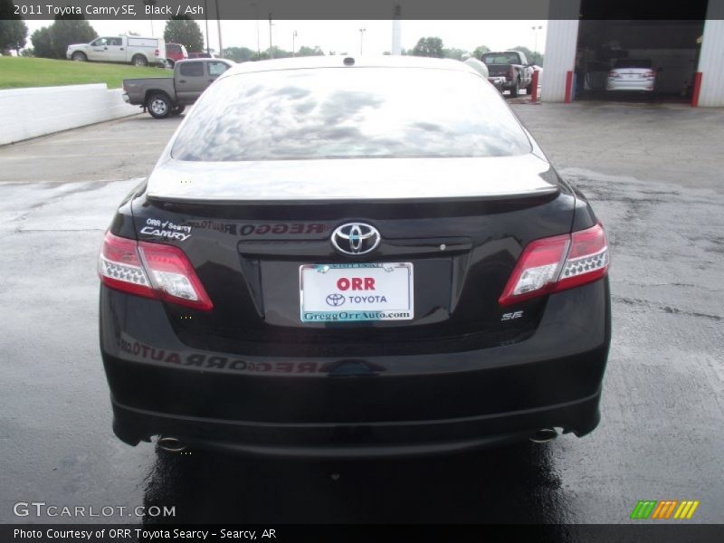 Black / Ash 2011 Toyota Camry SE