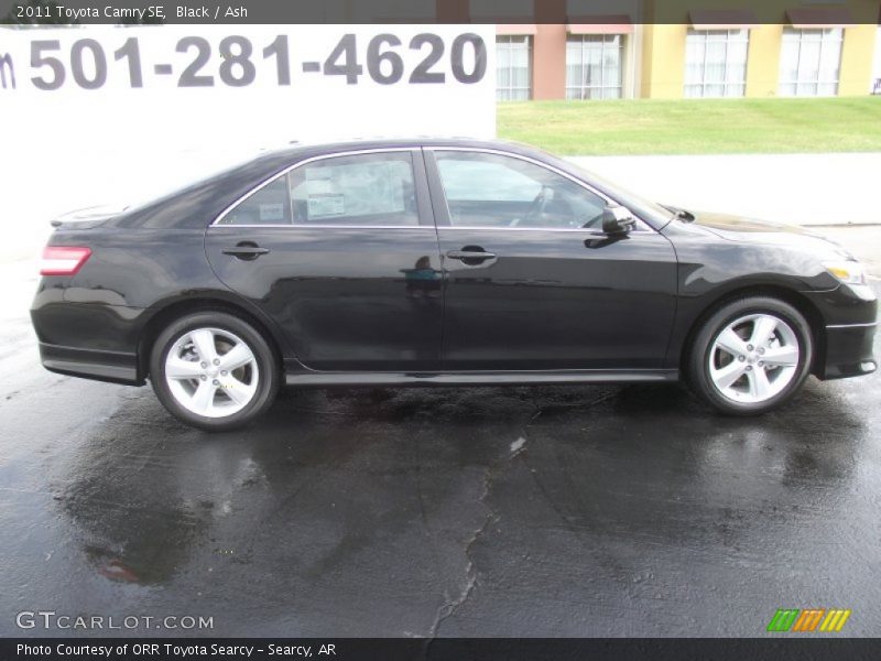 Black / Ash 2011 Toyota Camry SE