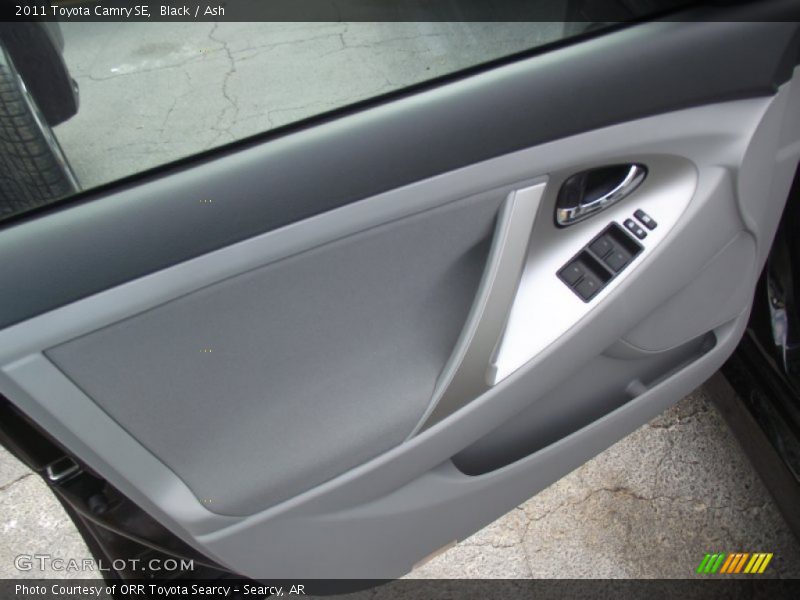 Black / Ash 2011 Toyota Camry SE