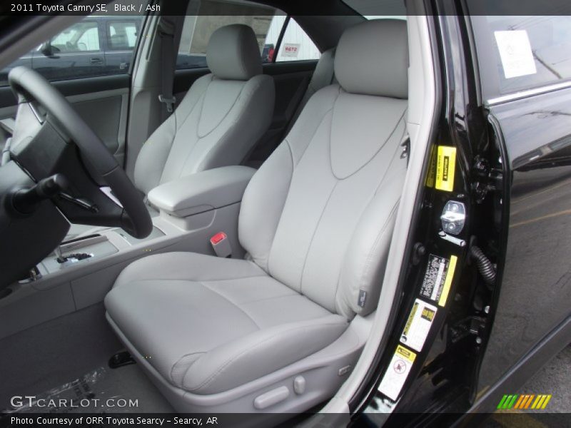Black / Ash 2011 Toyota Camry SE