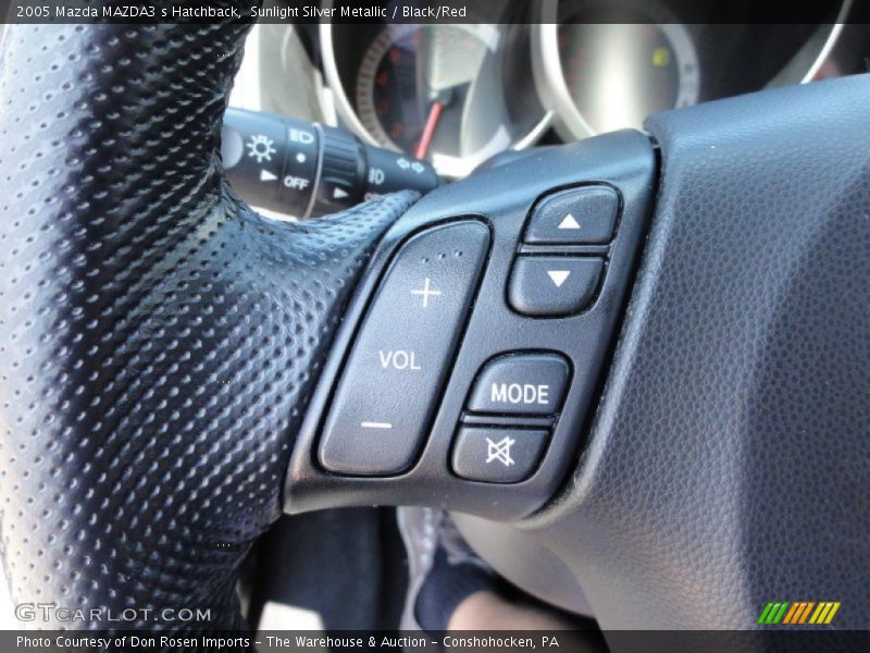 Sunlight Silver Metallic / Black/Red 2005 Mazda MAZDA3 s Hatchback