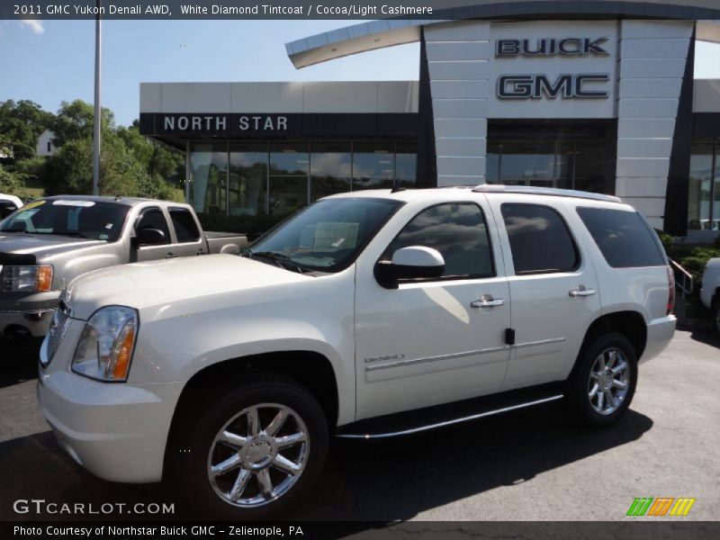 White Diamond Tintcoat / Cocoa/Light Cashmere 2011 GMC Yukon Denali AWD