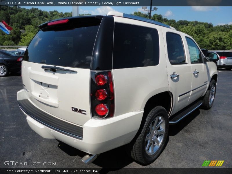 White Diamond Tintcoat / Cocoa/Light Cashmere 2011 GMC Yukon Denali AWD