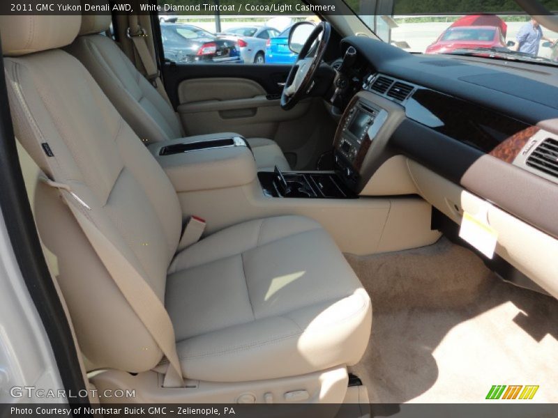 White Diamond Tintcoat / Cocoa/Light Cashmere 2011 GMC Yukon Denali AWD