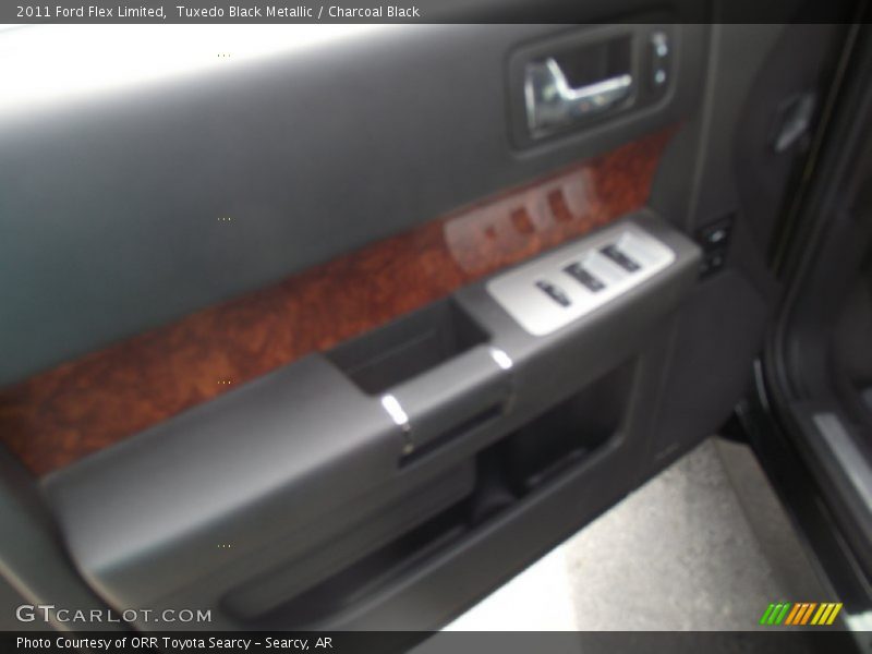 Tuxedo Black Metallic / Charcoal Black 2011 Ford Flex Limited