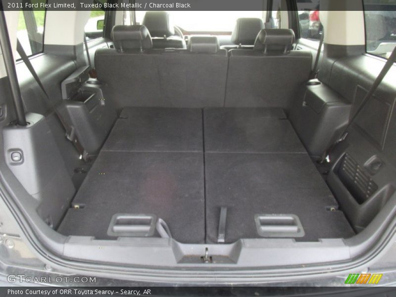 Tuxedo Black Metallic / Charcoal Black 2011 Ford Flex Limited
