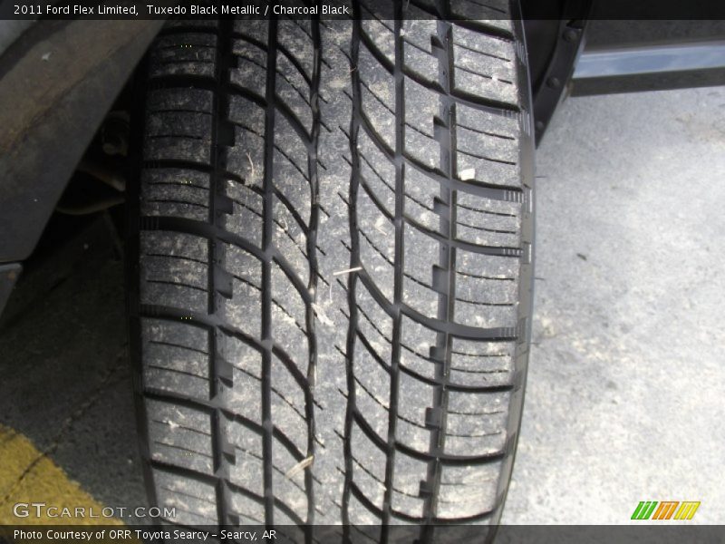Tuxedo Black Metallic / Charcoal Black 2011 Ford Flex Limited