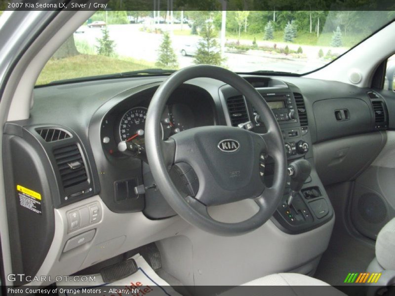 Silver / Gray 2007 Kia Sedona LX