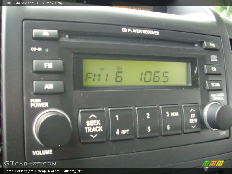 Silver / Gray 2007 Kia Sedona LX