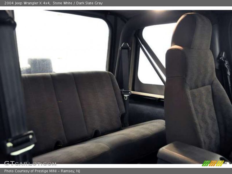 Stone White / Dark Slate Gray 2004 Jeep Wrangler X 4x4