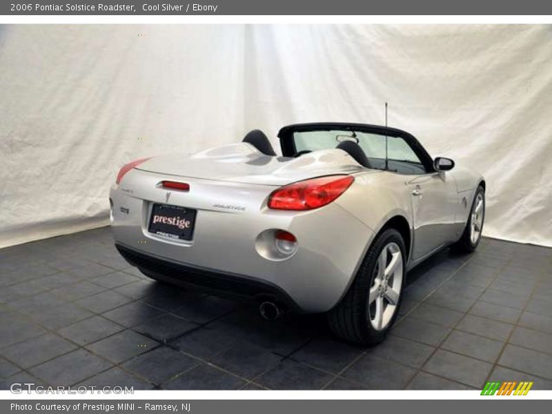 Cool Silver / Ebony 2006 Pontiac Solstice Roadster