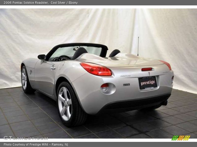 Cool Silver / Ebony 2006 Pontiac Solstice Roadster