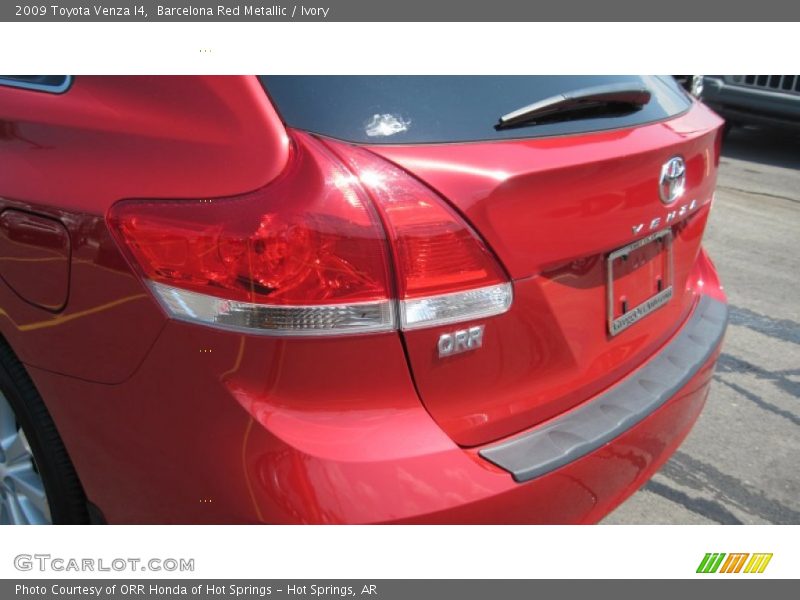 Barcelona Red Metallic / Ivory 2009 Toyota Venza I4