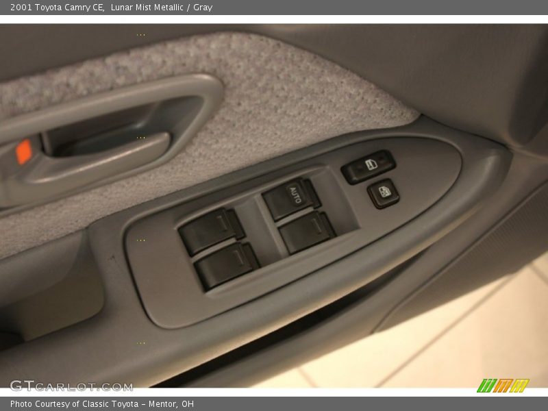 Controls of 2001 Camry CE
