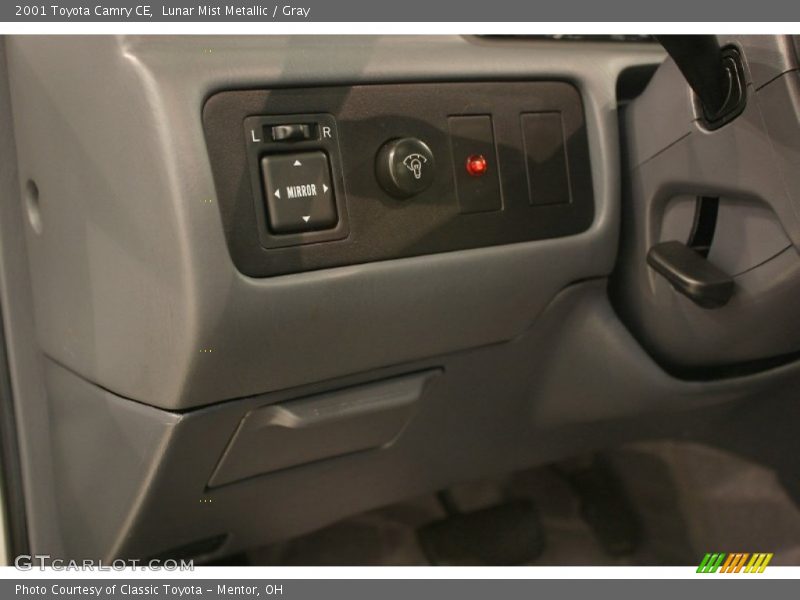 Controls of 2001 Camry CE