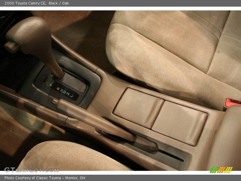 Black / Oak 2000 Toyota Camry CE