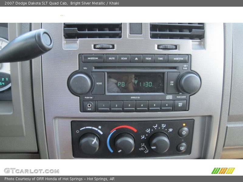 Controls of 2007 Dakota SLT Quad Cab