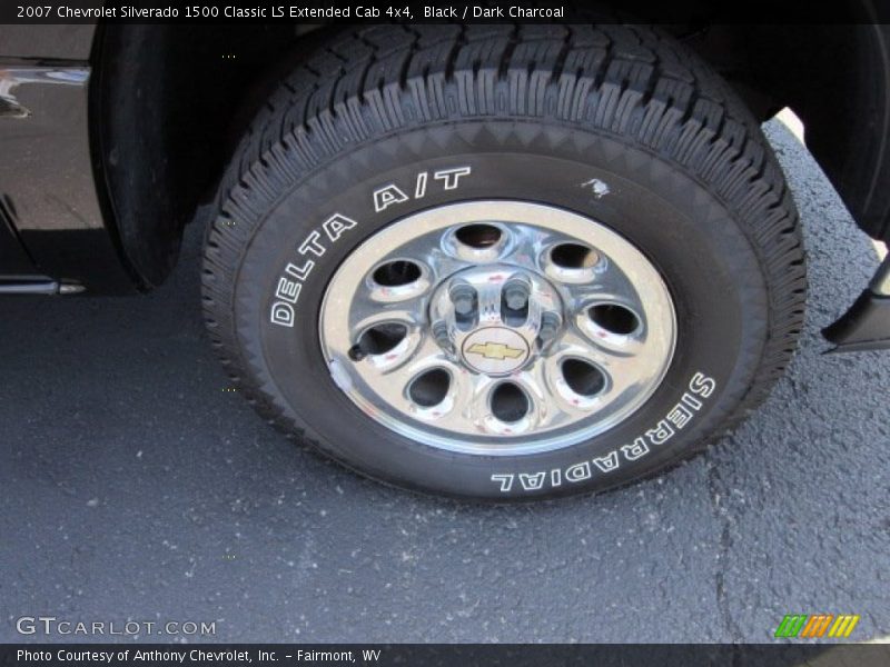 Black / Dark Charcoal 2007 Chevrolet Silverado 1500 Classic LS Extended Cab 4x4