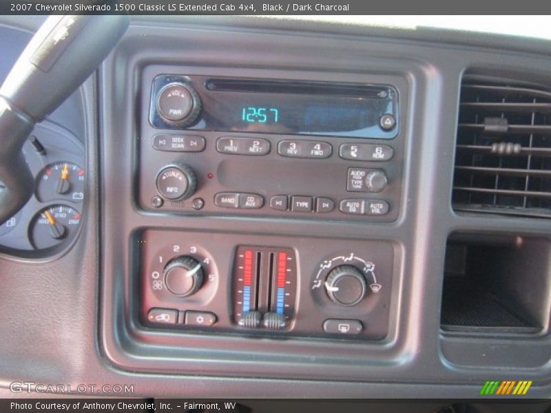 Black / Dark Charcoal 2007 Chevrolet Silverado 1500 Classic LS Extended Cab 4x4