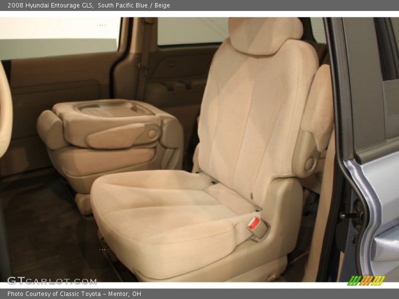 South Pacific Blue / Beige 2008 Hyundai Entourage GLS